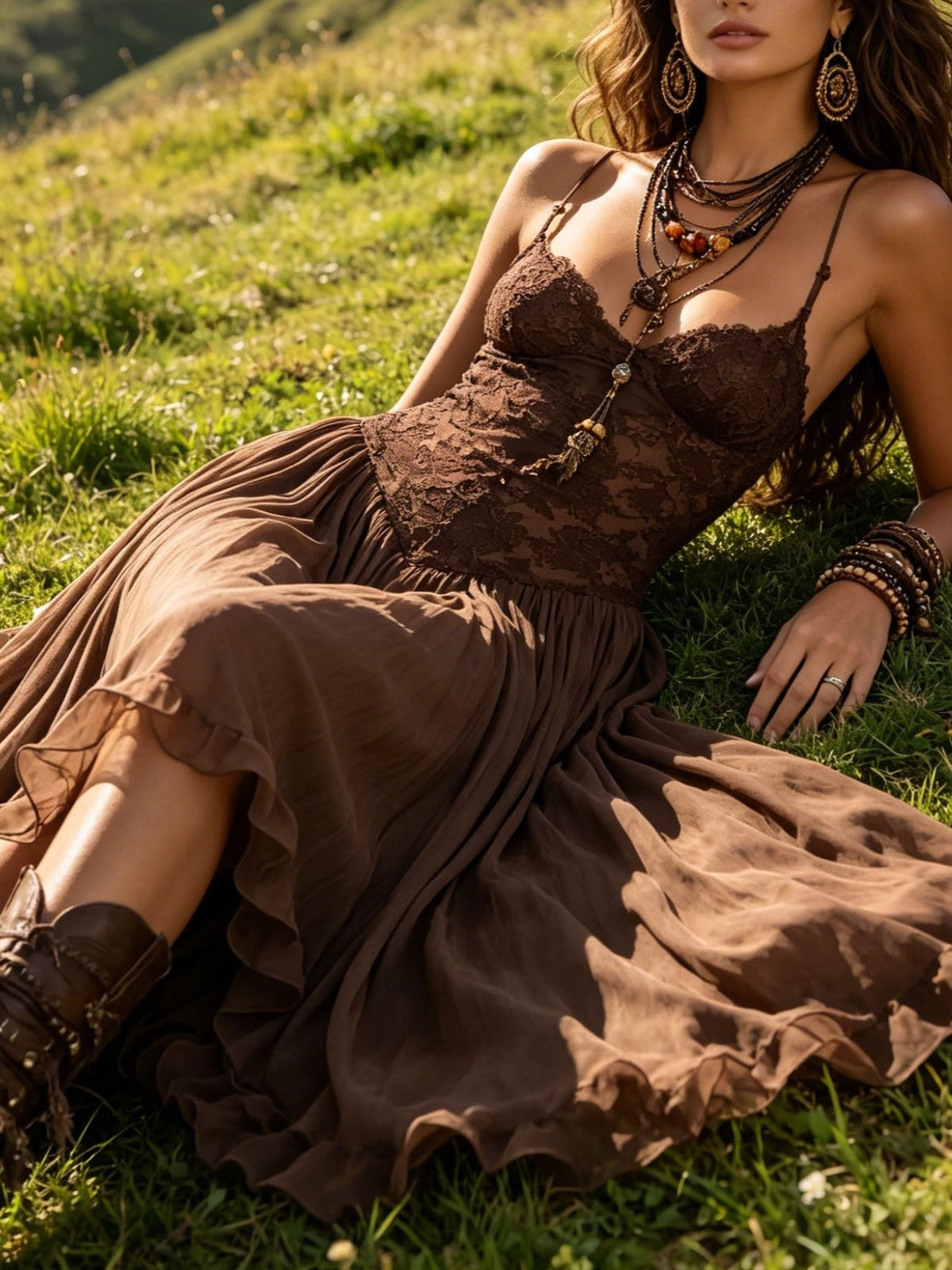 Robe Maxi en Chiffon avec Panneaux en Dentelle Marron Foncé