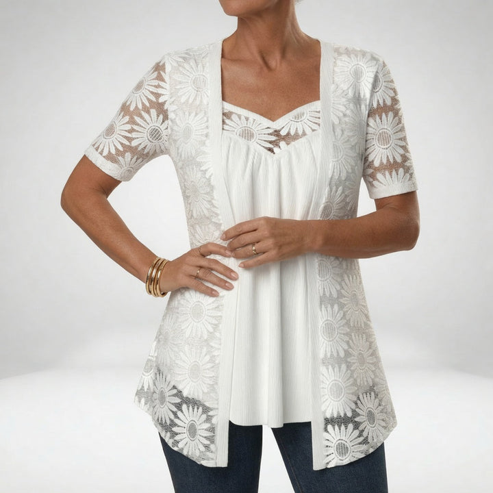 Prudence™ | Blouse blanche avec dentelle et manches courtes