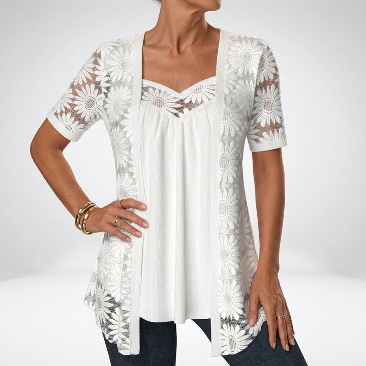 Prudence™ | Blouse blanche avec dentelle et manches courtes