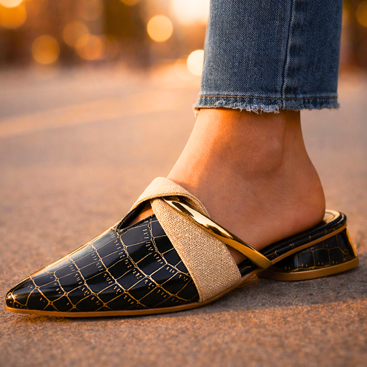 Vivette | Mule Pointue avec Accent Doré