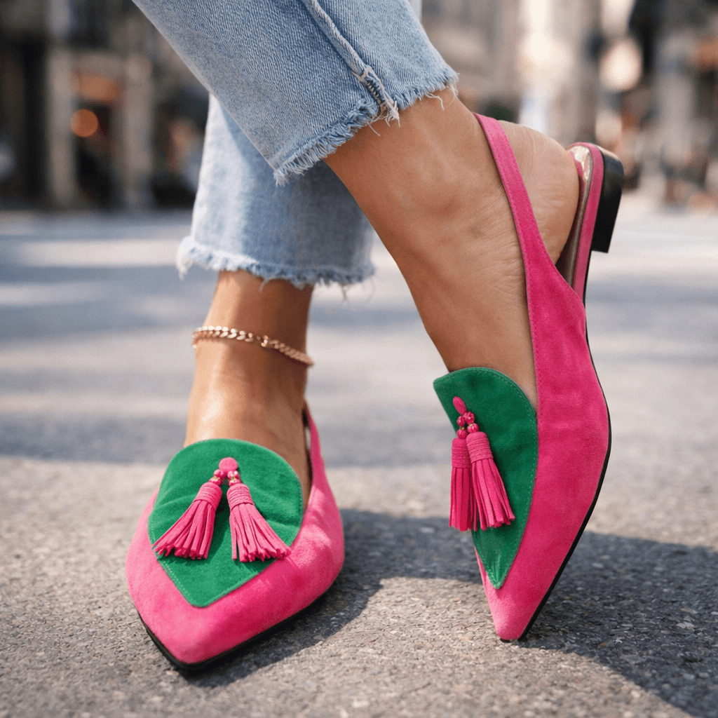 Eliza | Sandales avec des brides et des pompons