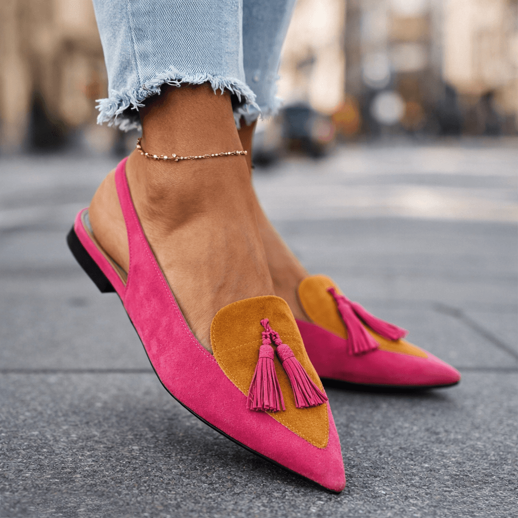 Eliza | Sandales avec des brides et des pompons