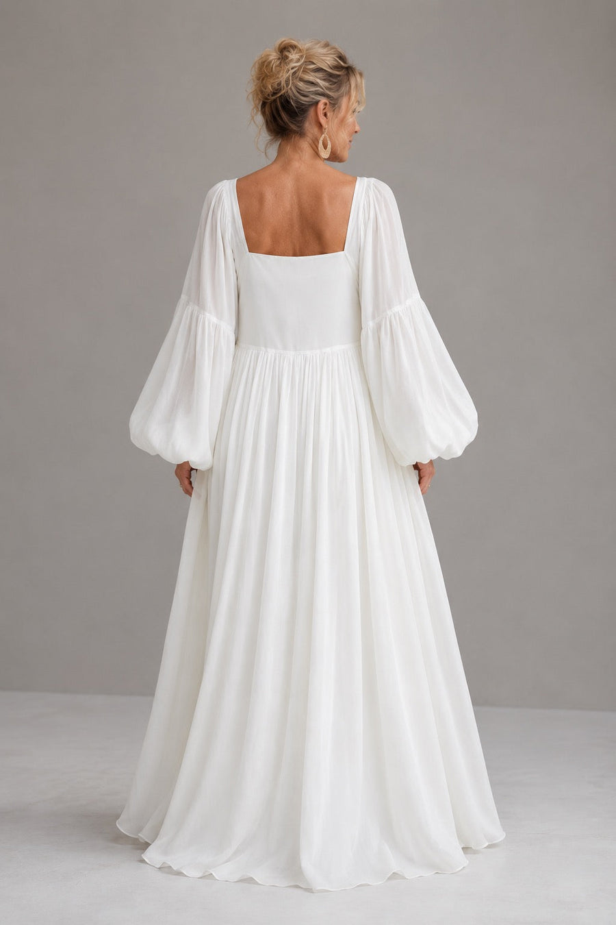 Robe Maxi à Manches Bouffantes et Décolleté Carré Caroline
