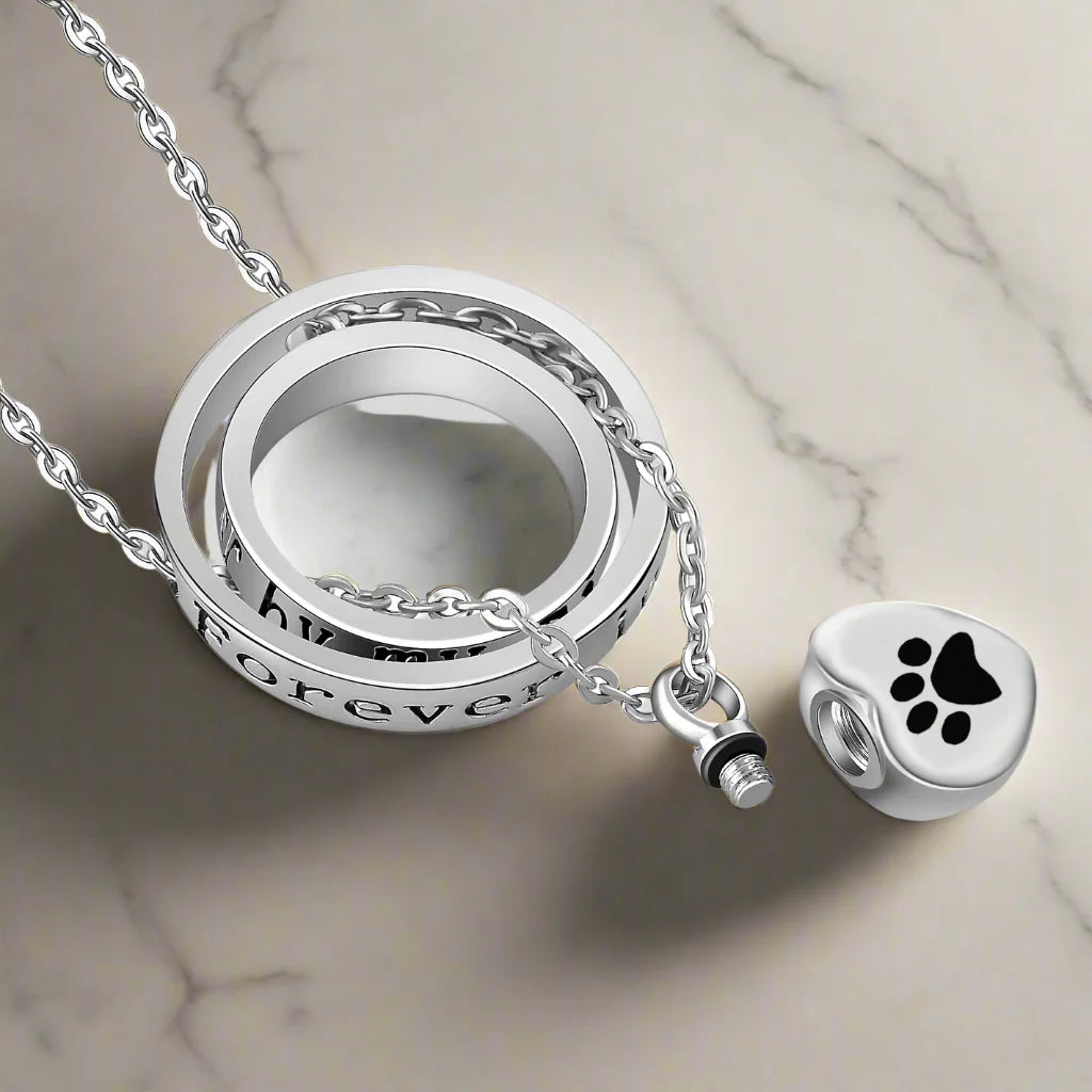 "Plus Jamais à Mes Côtés, Pour Toujours Dans Mon Cœur" – Collier Urne en Acier Inoxydable