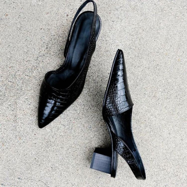 Wynn - Chaussures à talons avec bout large