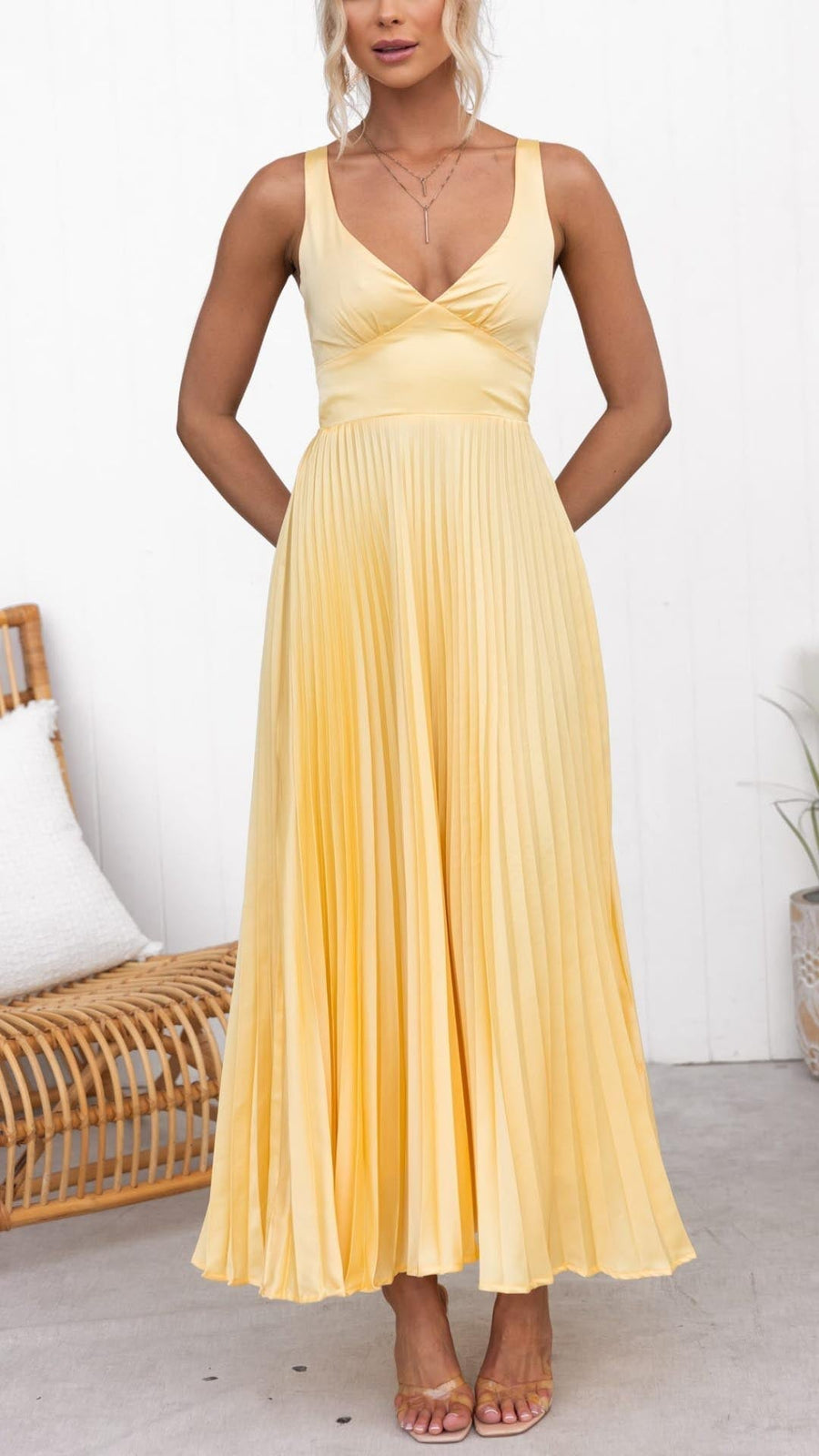 Malka™ | Robe Maxi Plissée à Col V