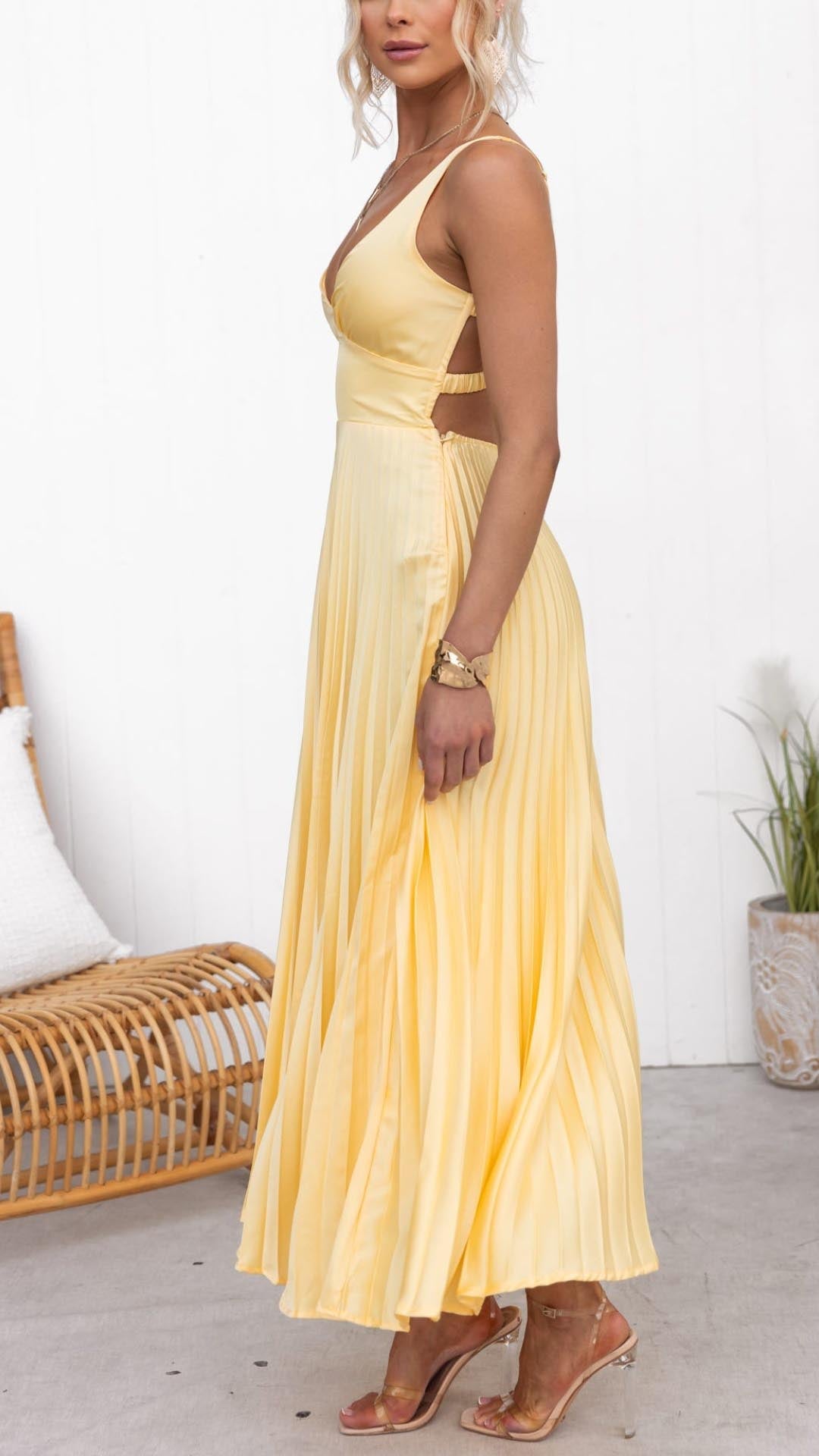 Malka™ | Robe Maxi Plissée à Col V