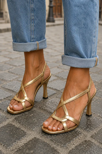 Elisabetta Sandales Dorées Élégantes à Talons