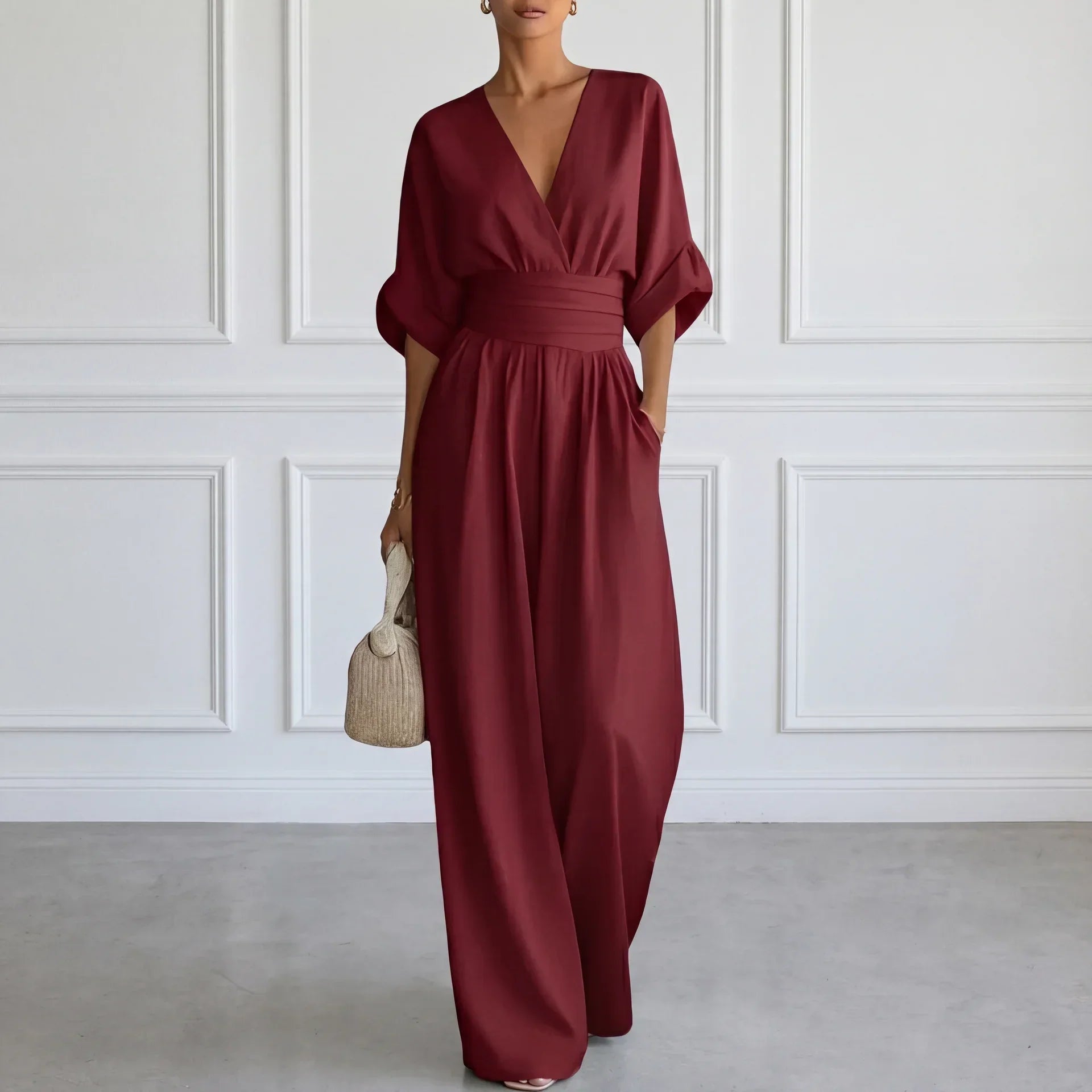 Salopette à jambes larges et décolleté en V