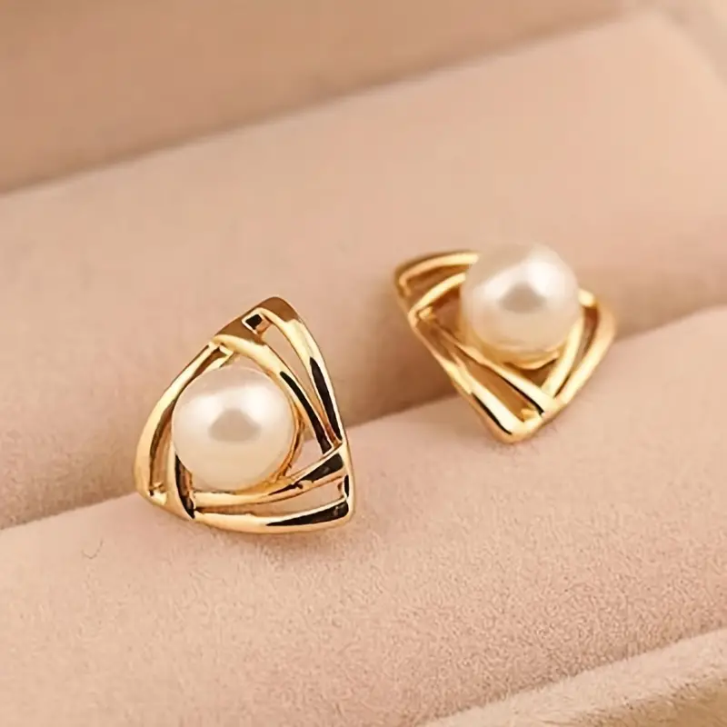 Boucles d'oreilles élégantes en perles et or